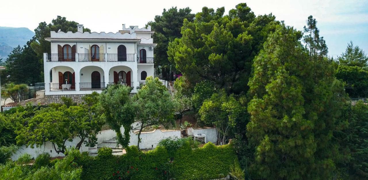 Casa Vacanze Baia Di Guidaloca Villa Castellammare del Golfo Exterior photo